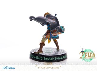 Estatua Link Zelda Tears of the Kingdom - NUEVA