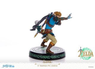 Estatua Link Zelda Tears of the Kingdom - NUEVA