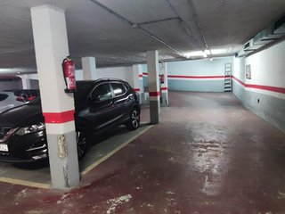 Garaje en venta en La Maternitat i Sant Ramon en Barcelona