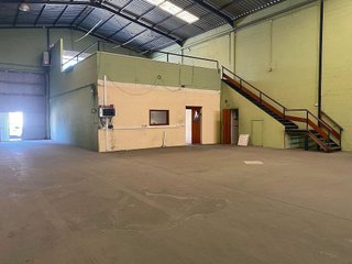 Nave industrial en alquiler en La Banda - Campo de Fútbol en Chiclana de la Frontera