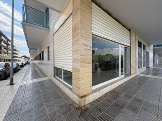 Local comercial en venta en Vilafortuny - Cap de Sant Pere en Cambrils