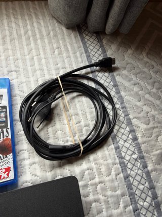 PS4 Slim 500GB + Mando + Auriculares