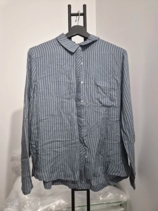 Camisa de rayas azul