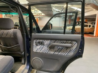 Toyota Land Cruiser KZ 95 8 plazas homologadas