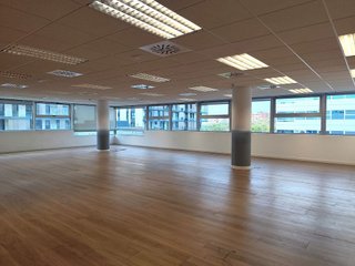 Oficina en venta en Les Planes en Sant Joan Despí