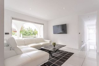 Chalet en alquiler en Calaburra - Chaparral en Mijas