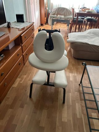 Silla ergonómica post cirugía ocular