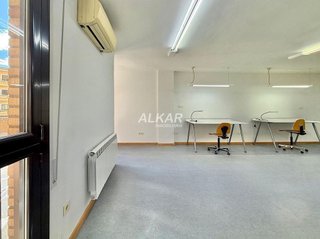 Oficina en alquiler en Griseras - Gardachales en Tudela