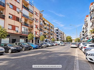 Piso en alquiler en Cruz Roja - Capuchinos en Sevilla