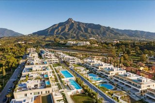 Dúplex en alquiler en Las Lomas de Río Verde en Marbella