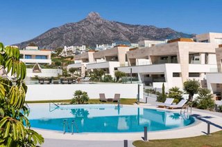 Dúplex en alquiler en Las Lomas de Río Verde en Marbella
