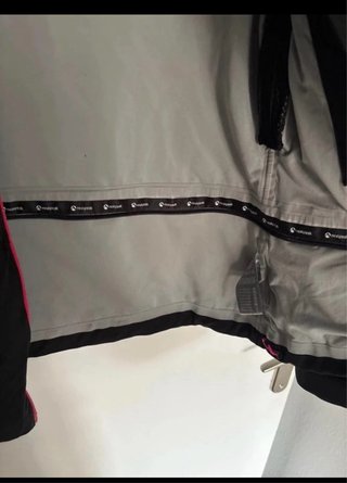 Chaqueta Neak Peak Negra y Rosa Talla L