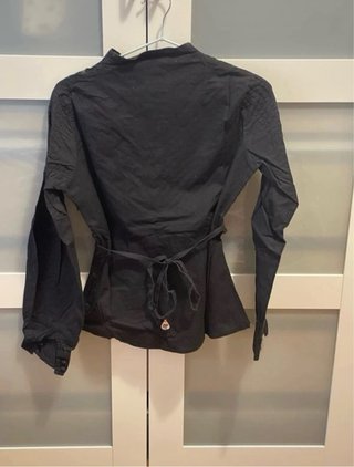 Blusa Amarti Negra Bordada