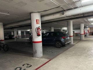 Garaje en venta en La Vila Olímpica del Poblenou en Barcelona