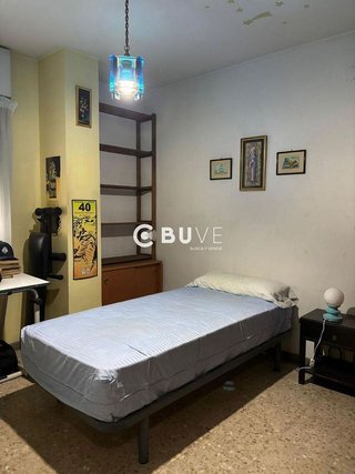 Piso en venta en Cruz Roja - Capuchinos en Sevilla