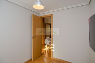 Piso en alquiler en Os Mallos - San Cristóbal en Coruña (A)