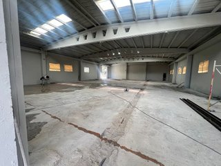 Nave industrial en alquiler en Parque Ondarreta - Urtinsa en Alcorcón