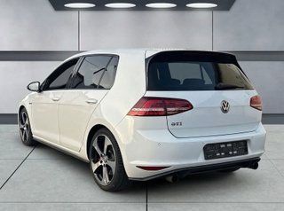 Volkswagen Golf GTI Performance 2.0 TSI DSG