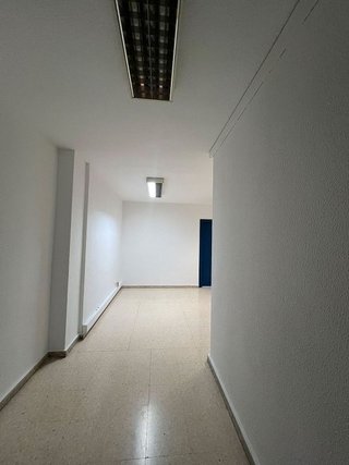 Oficina en alquiler en Carranque - Haza Cuevas en Málaga