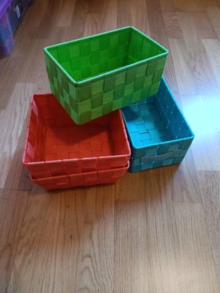 Cajas organizadoras de tela y plástico
