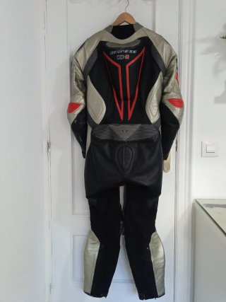 Mono Dainese Kirishima R 1 pieza talla 50