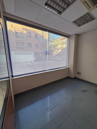 Oficina en alquiler en Huerta de la Reina - Trassierra en Córdoba