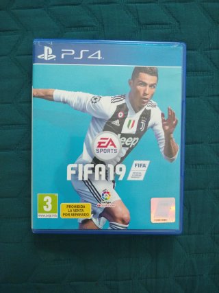 FIFA 19 (PlayStation 4)