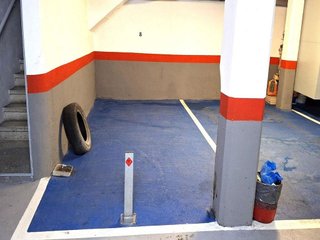 Garaje en venta en La Morera en Badalona