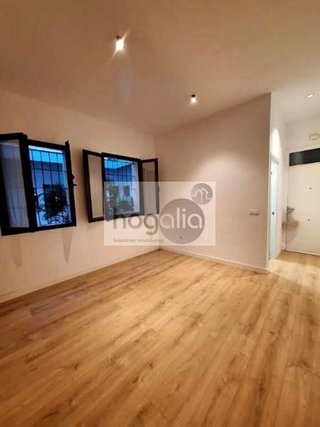 Piso en alquiler en Calle Betis - Pagés del Corro en Sevilla