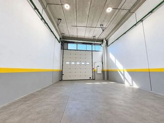 Nave industrial en alquiler en Port en Badalona