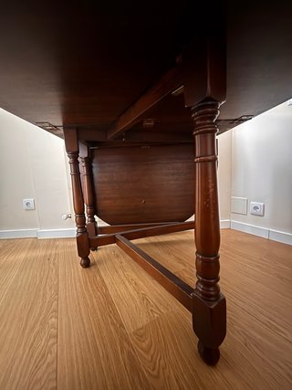Mesa de madera robusta plegable
