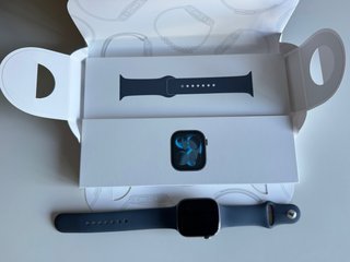 Apple Watch Series 11 46mm (GPS + celular) Plata