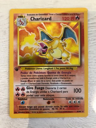 Carta Pokémon Charizard Base Set NEAR MINT.