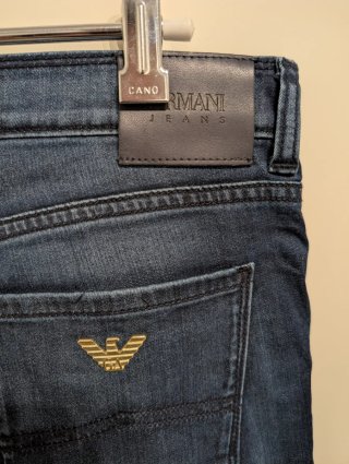 Jeans Ajustados Armani J20