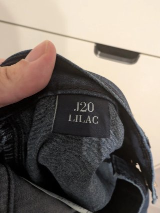 Jeans Ajustados Armani J20