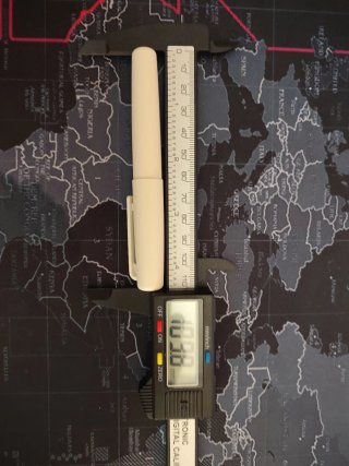 Pluma MUJI Compacta EF