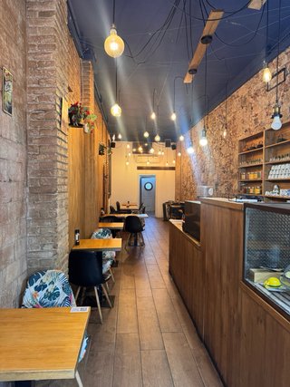 Traspaso licencia restaurante bar con cocina