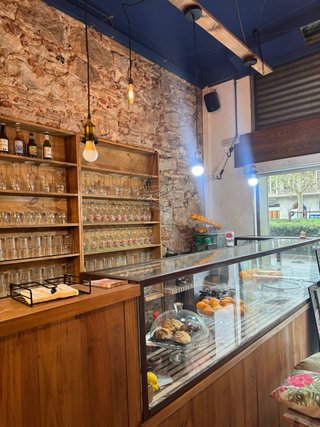 Traspaso licencia restaurante bar con cocina