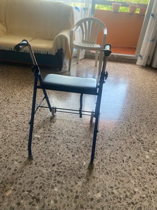 Andador Plegable con Asiento