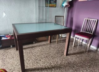 Mesa Extensible con 4 sillas