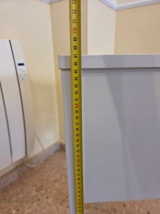 Mesita de noche Ikea Nordli blanca
