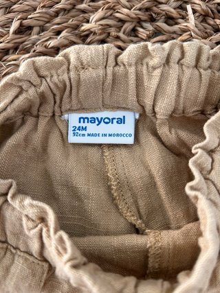 Pantalón corto Mayoral beige 12/18m