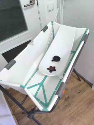 Bañera Infantil Stokke + patas + soporte bebes