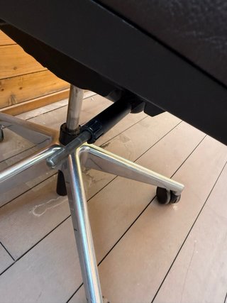 Silla ergonómica Steelcase retapizada