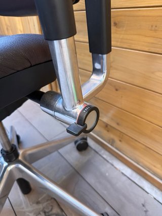 Silla ergonómica Steelcase retapizada