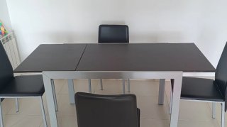 Mesa de Comedor con 4 Sillas