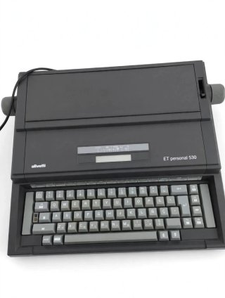 Máquina de escribir Olivetti ET Personal 530