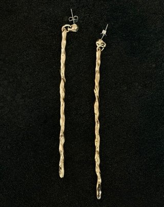 Pendientes largos plateados & Other Stories