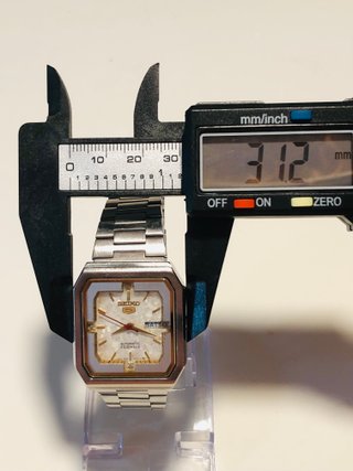 Reloj Seiko 5 TV Screen Blanco 1983 2906