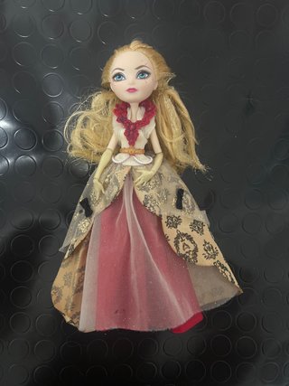 Muñeca Ever After High